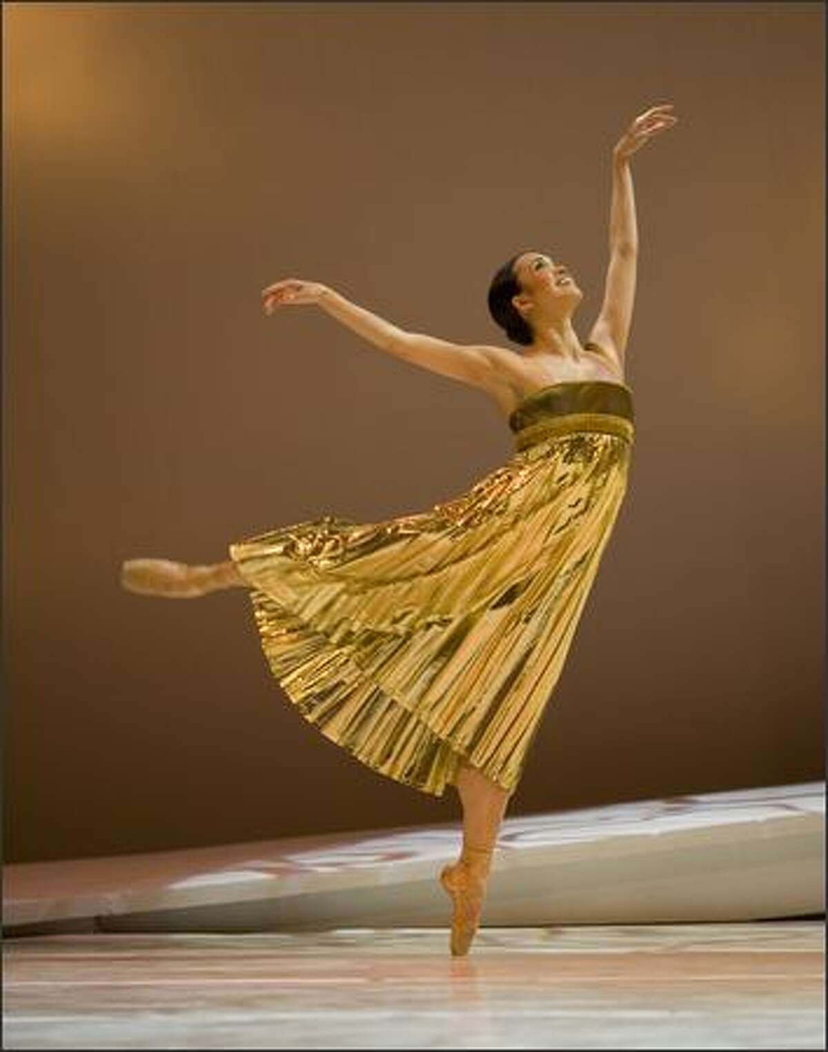 Pacific Northwest Ballet principal dancer Noelani Pantastico (Juliette) in Jean-Christophe Maillot's Romeo et Juliette. Photo © Angela Sterling