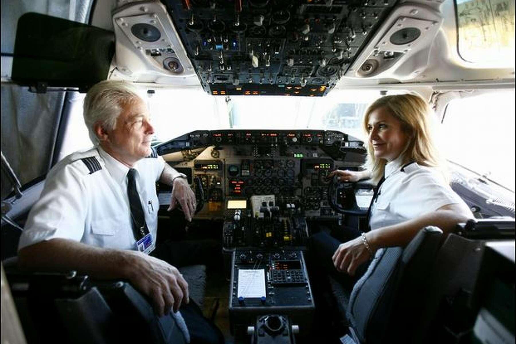 Aerospace Notebook: Father-daughter duo's farewell flight