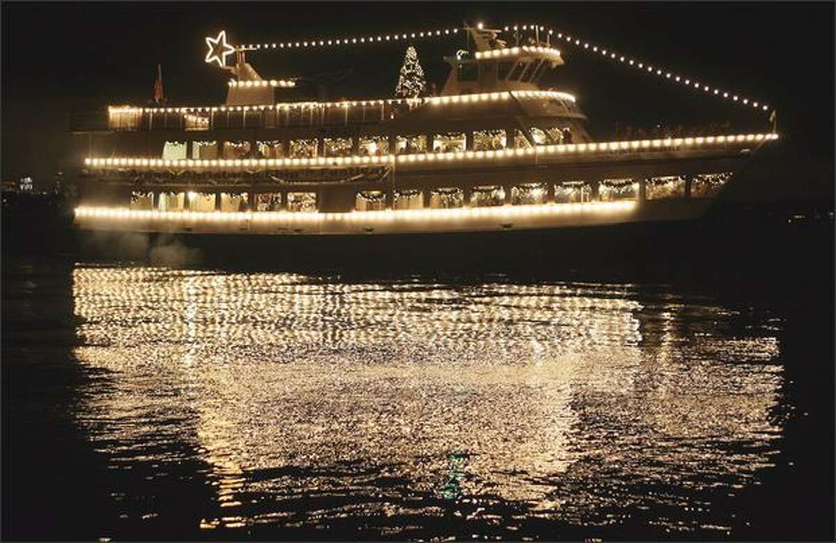 Christmas Ship parade On land and sea, it's a merry time