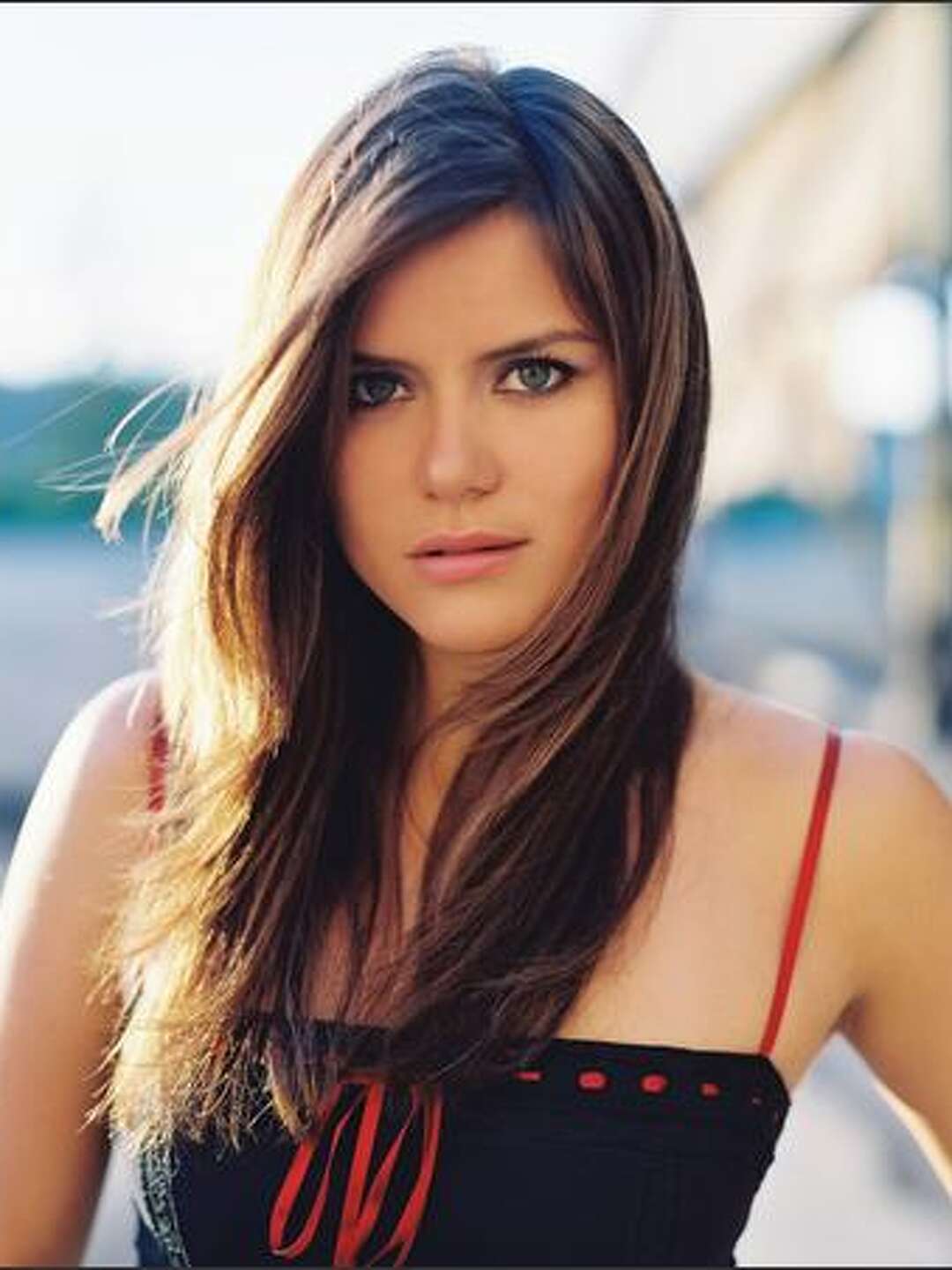 a-moment-with-megan-munroe-singer-songwriter
