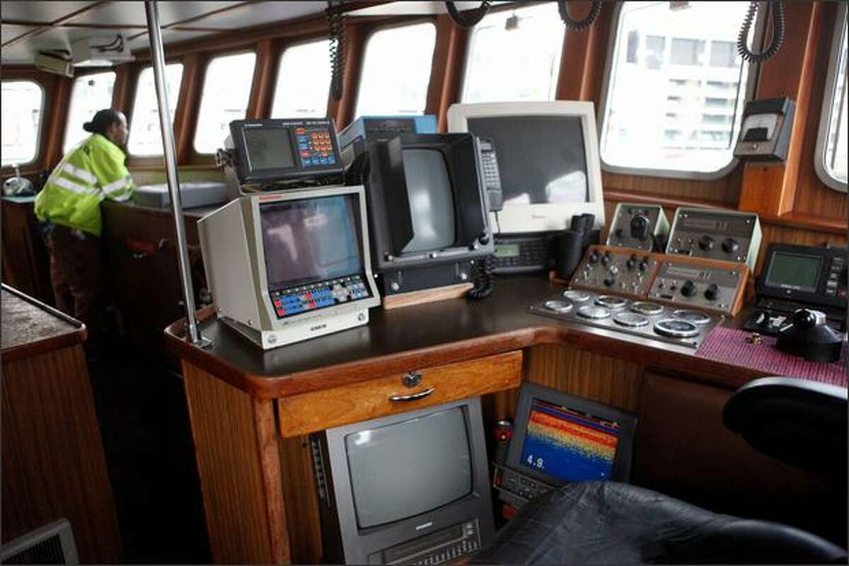 The captain's seat in the wheelhouse of the ship Northwestern on Saturday. (Thom Weinstein/Seattlepi.com)