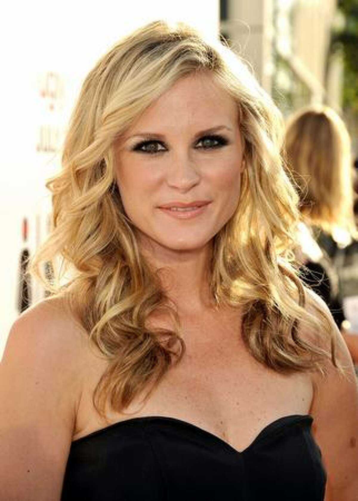 Actress Bonnie Somerville arrives at the premiere of Columbia Pictures' "The Ugly Truth" held at Pacific's Cinerama Dome in Hollywood, California.