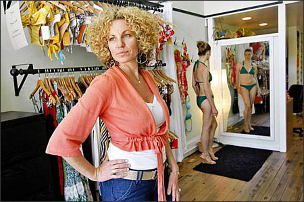 boutiques that sell swimsuits