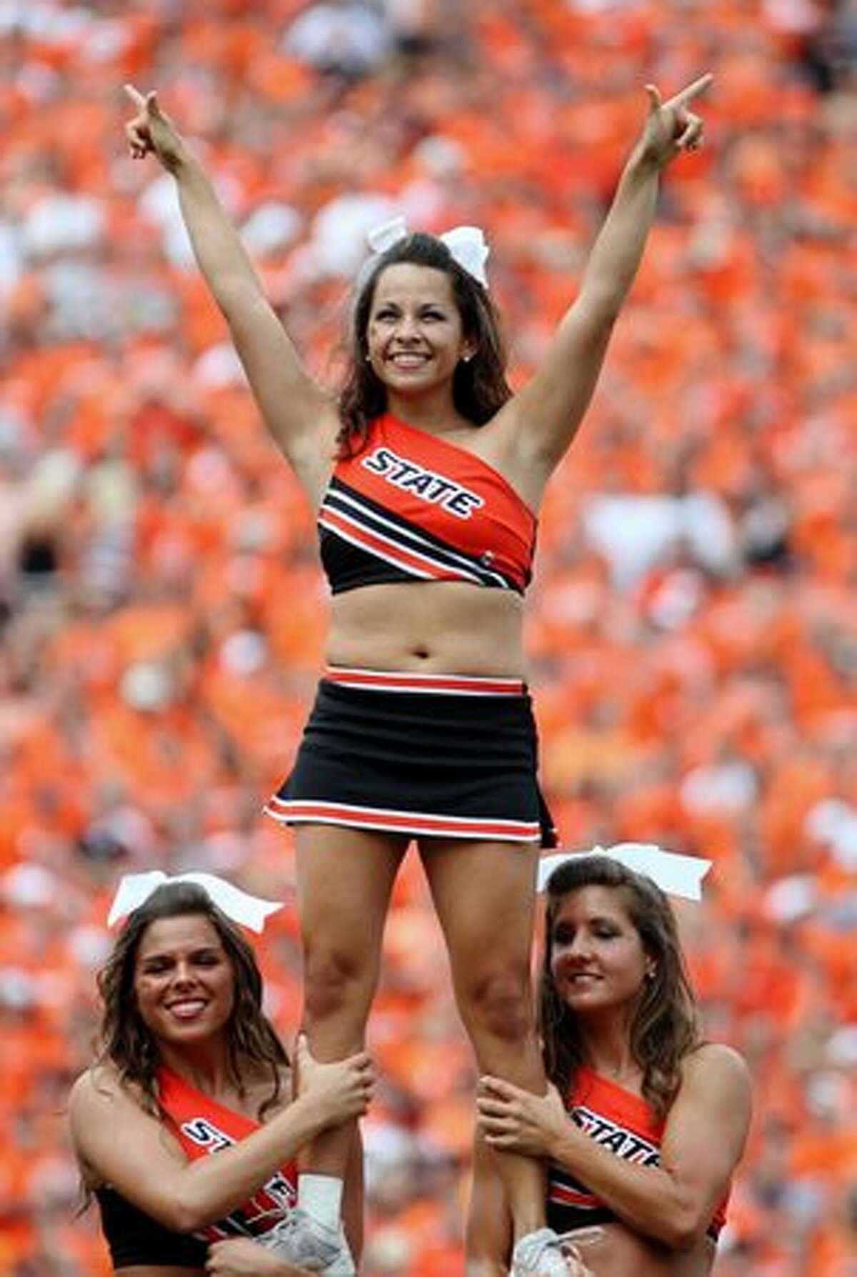 College football cheerleaders 2009