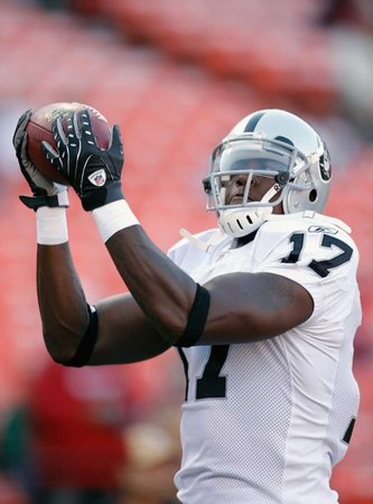 7) How much will Burleson be missed? Detroit paid big money to lure Nate Burleson away. The Seahawks pondered trading for Brandon Marshall and, to a lesser extent, Vincent Jackson. Clearly they see a need for receiving help. Instead, they stuck with drafting Tate and bringing in some recycled projects like Mike and Reggie Williams and ex-Husky QB Isaiah Stanback. Reggie Williams already washed out, but Mike Williams, above, is worth watching as a big target and Tate will be a big-play man despite his small stature. The real questions are whether T.J. Houshmandzadeh can live up to his own lofty expectations, whether Deion Branch really has a spot in Jeremy Bates' offense, if young Deon Butler can emerge and how long it'll take Tate and Williams to assume large chunks of playing time? I've liked what I've seen from waiver wire pickup Kole Heckendorf in the offseason work as well, but with 12 receivers coming to camp, that's a position that is going to be crowded with candidates.