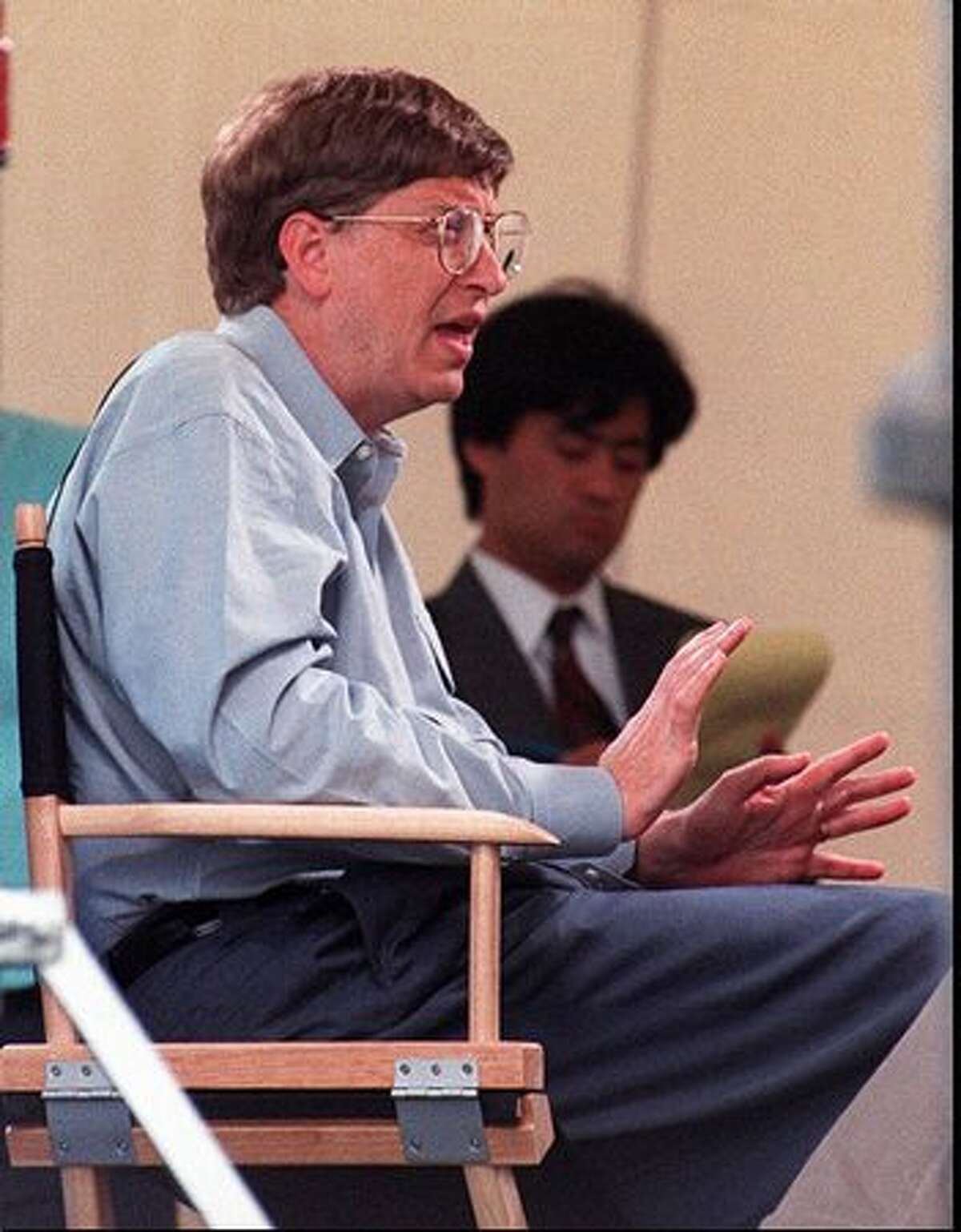 Bill Gates of Microsoft talks to the media at Microsoft Place about Windows 95 on Aug. 24, 1995. (P-I file/Robin Layton)