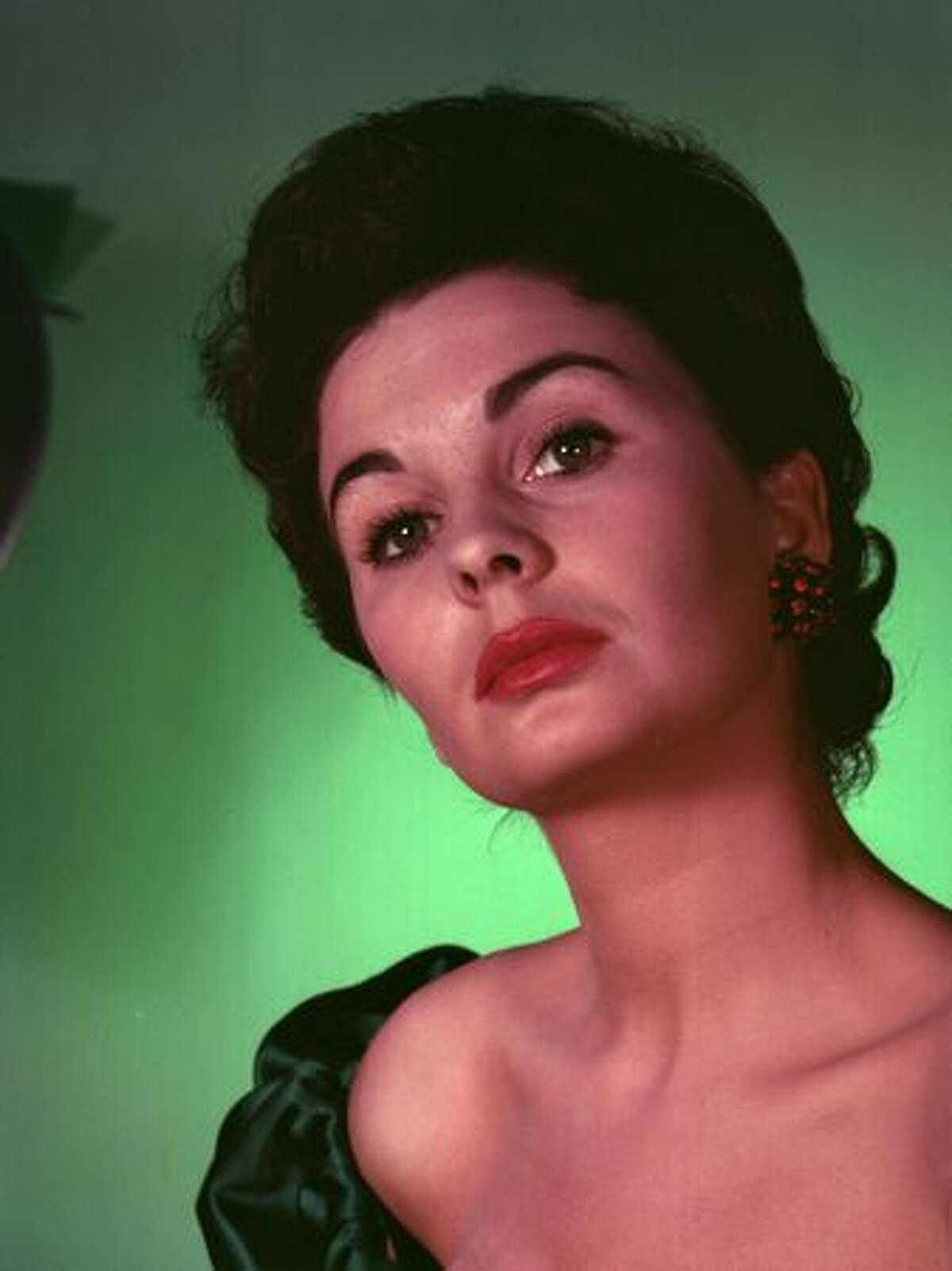 English actress Jean Simmons died January 22 at 80.
