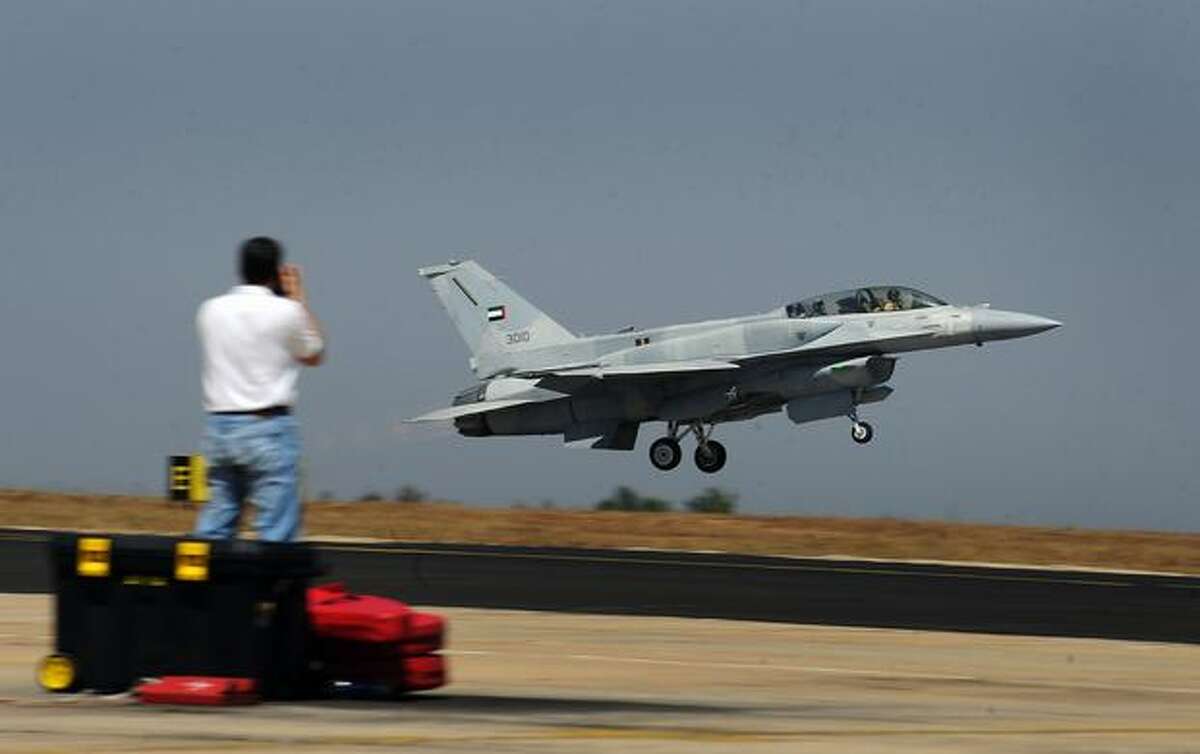 A Lokheed Martin F-16 F-16IN Block 60-Super Viper fighter aircraft takes off for a test flight on the eve of the Aero India 2011 exposition in Bangalore.