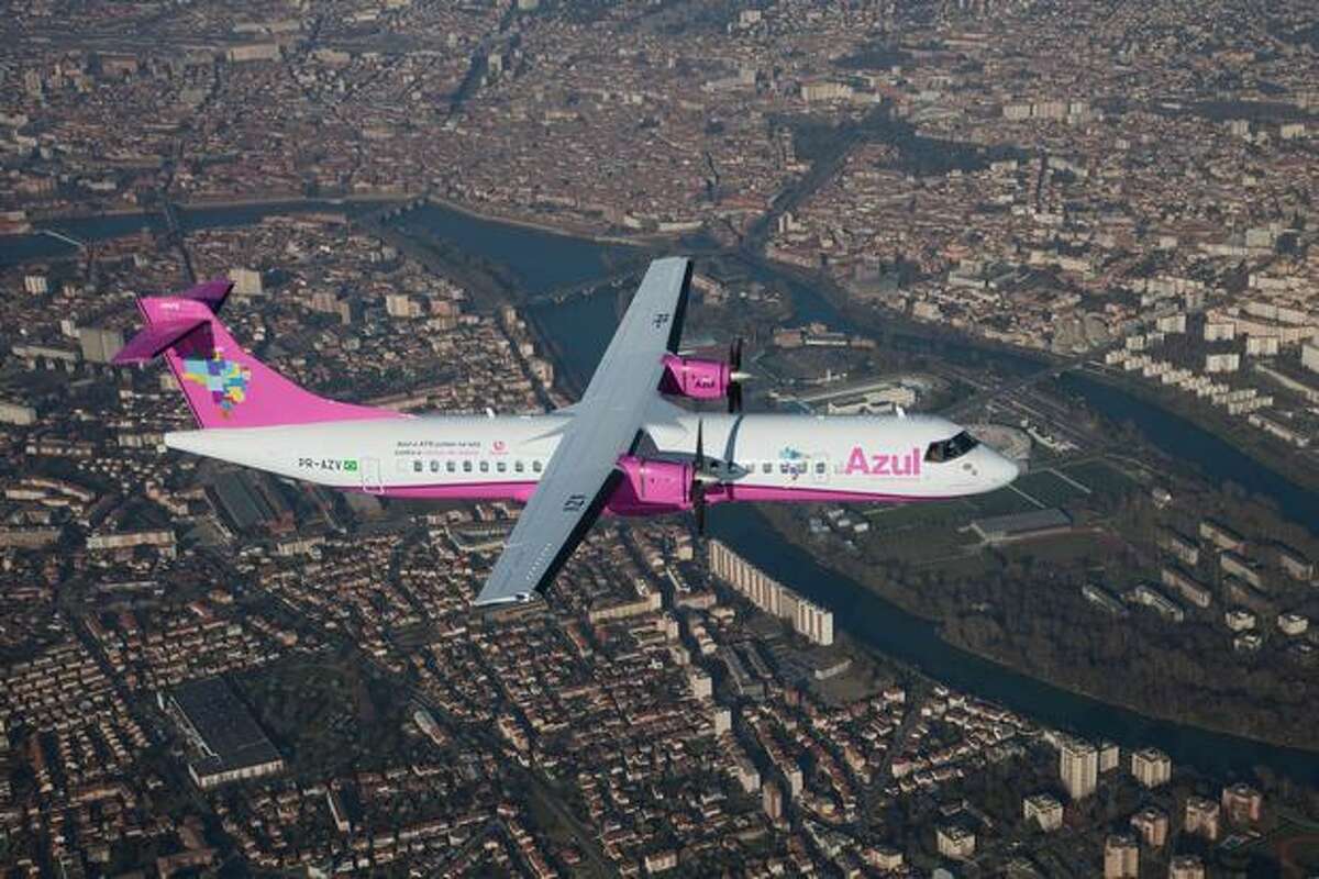An ATR 72 turboprop aircraft for Brazil's Azul Linhas Aéreas painted pink, to promote breast cancer awareness and FEMAMA, a Brazilian non-profit organization dedicated to fighting the disease. (ATR)