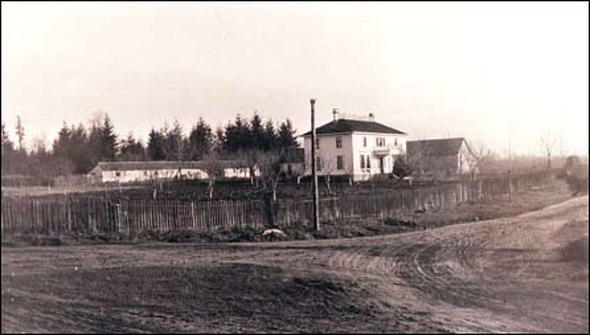From the P-I archives: In 1910, dirt roads were the way to get around in Bellevue. Long gone are the dirt roads, replaced by ribbons of asphalt. This site is now occupied by a QFC, near Bellevue Square.