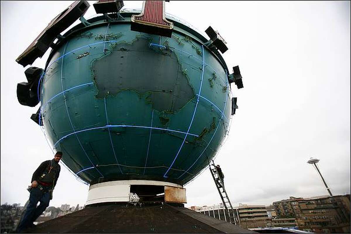 Seattle PI globe still doesn't have a home; where should it go?