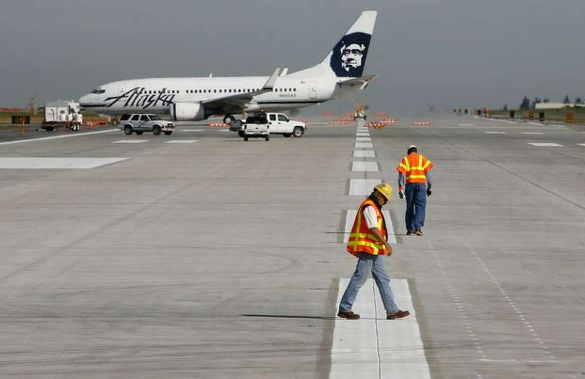 SeaTac runway work
