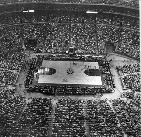 Seattle Mariners play their first game, a 7-0 loss to the California Angels  at the Kingdome, on April 6, 1977. 