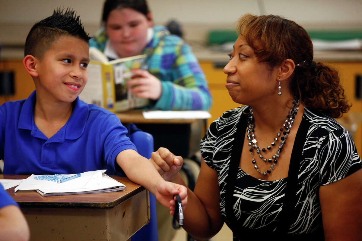 'No frills' coming style for colleges?