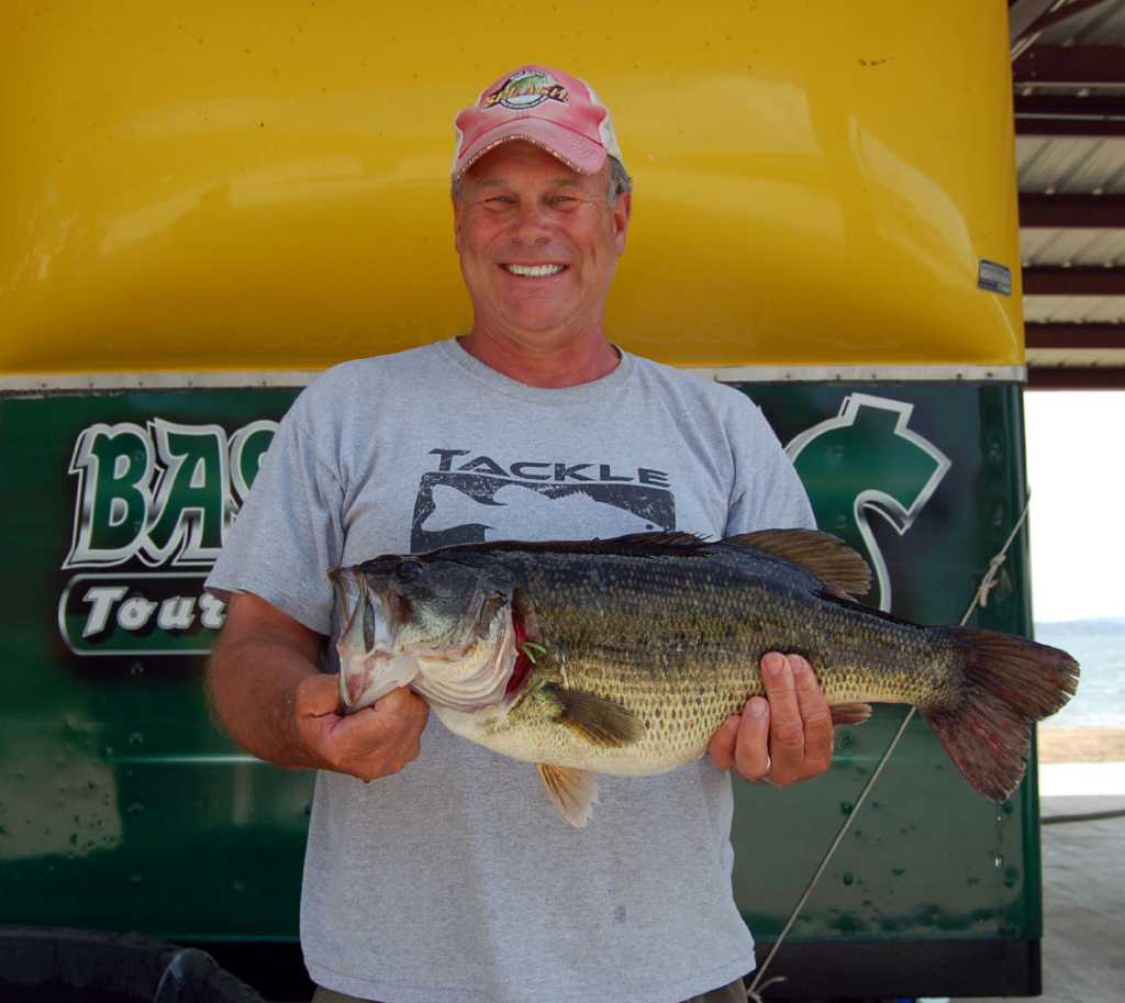 Stephens & Dyer catches 1st place with 28.66 lbs at Bass N Bucks on ...