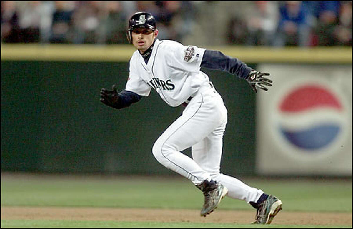 For better or worse, Mariners bring back Ichiro