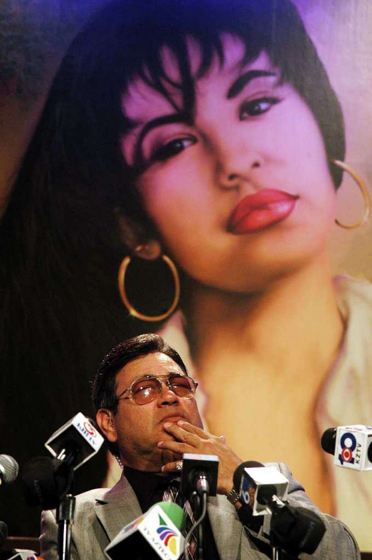 Perez reflects on Selena