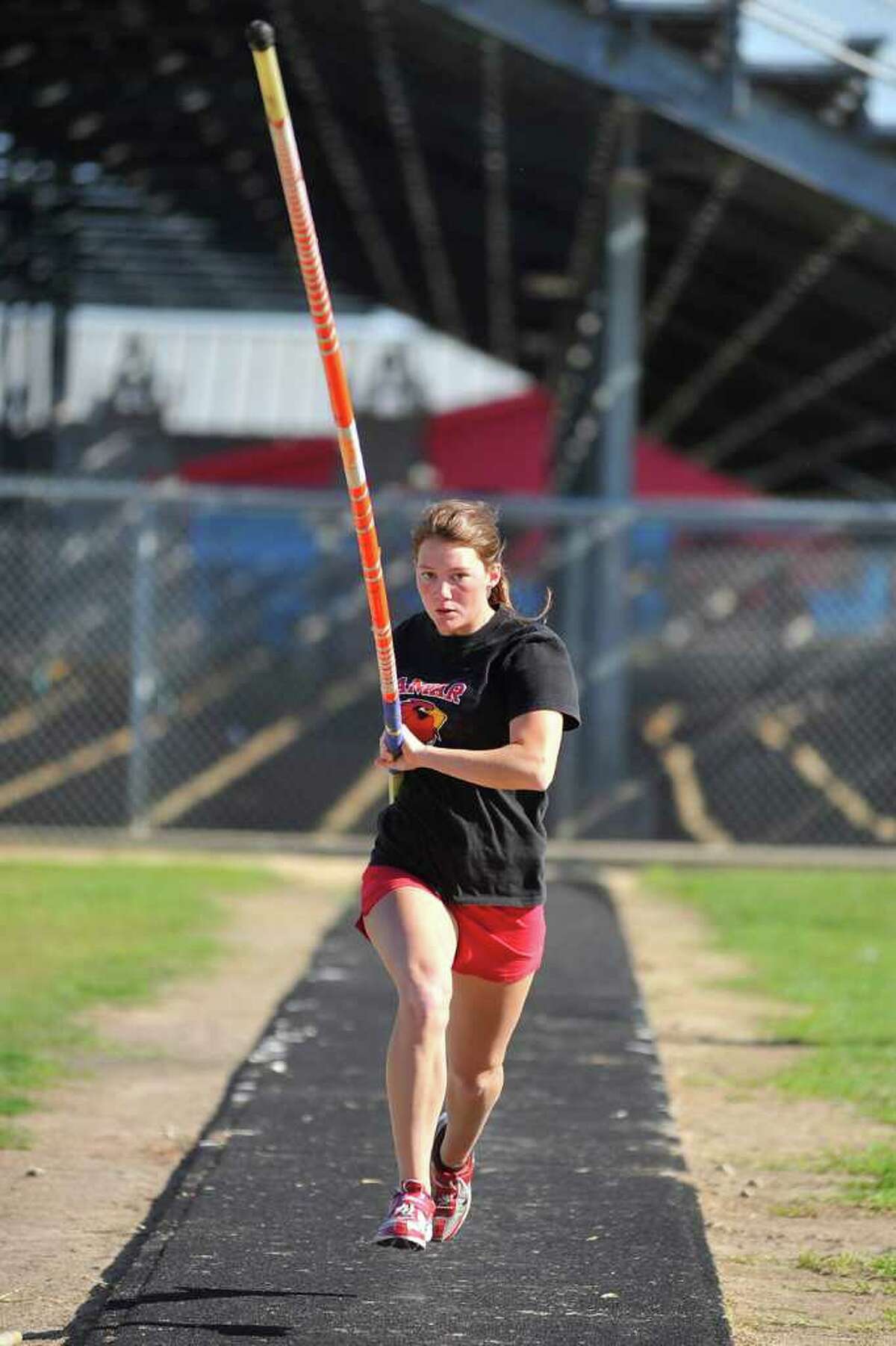 Beard powers girls pole vaulting at Lumberton