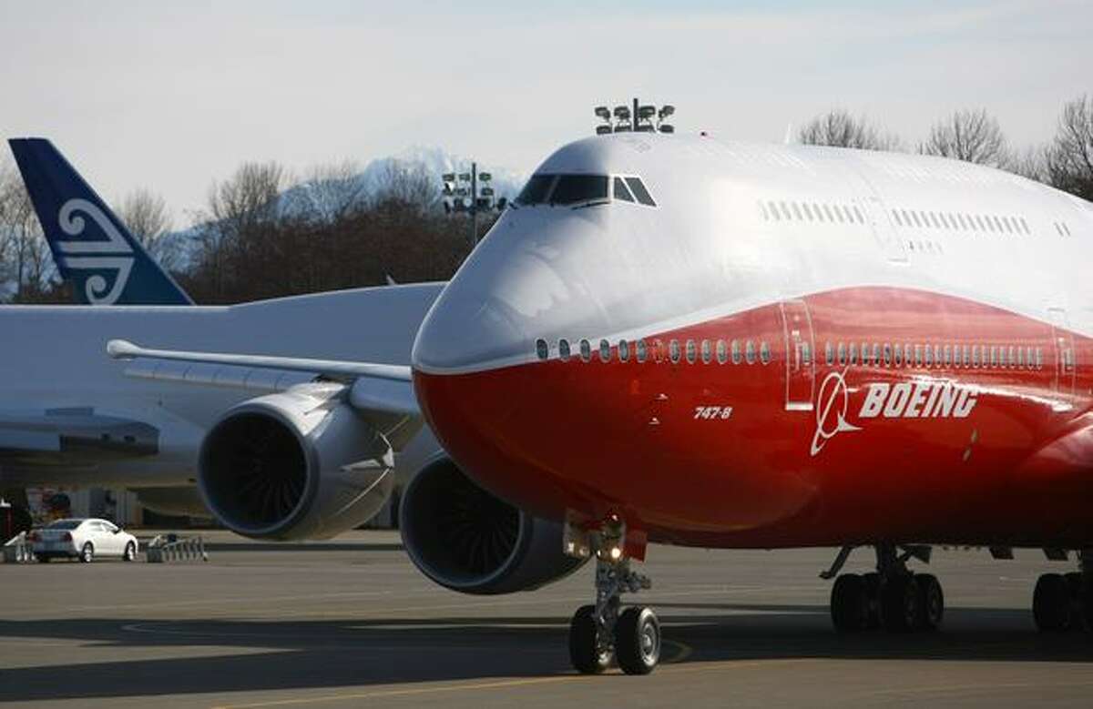 Maiden Flight Of The Boeing 747 8