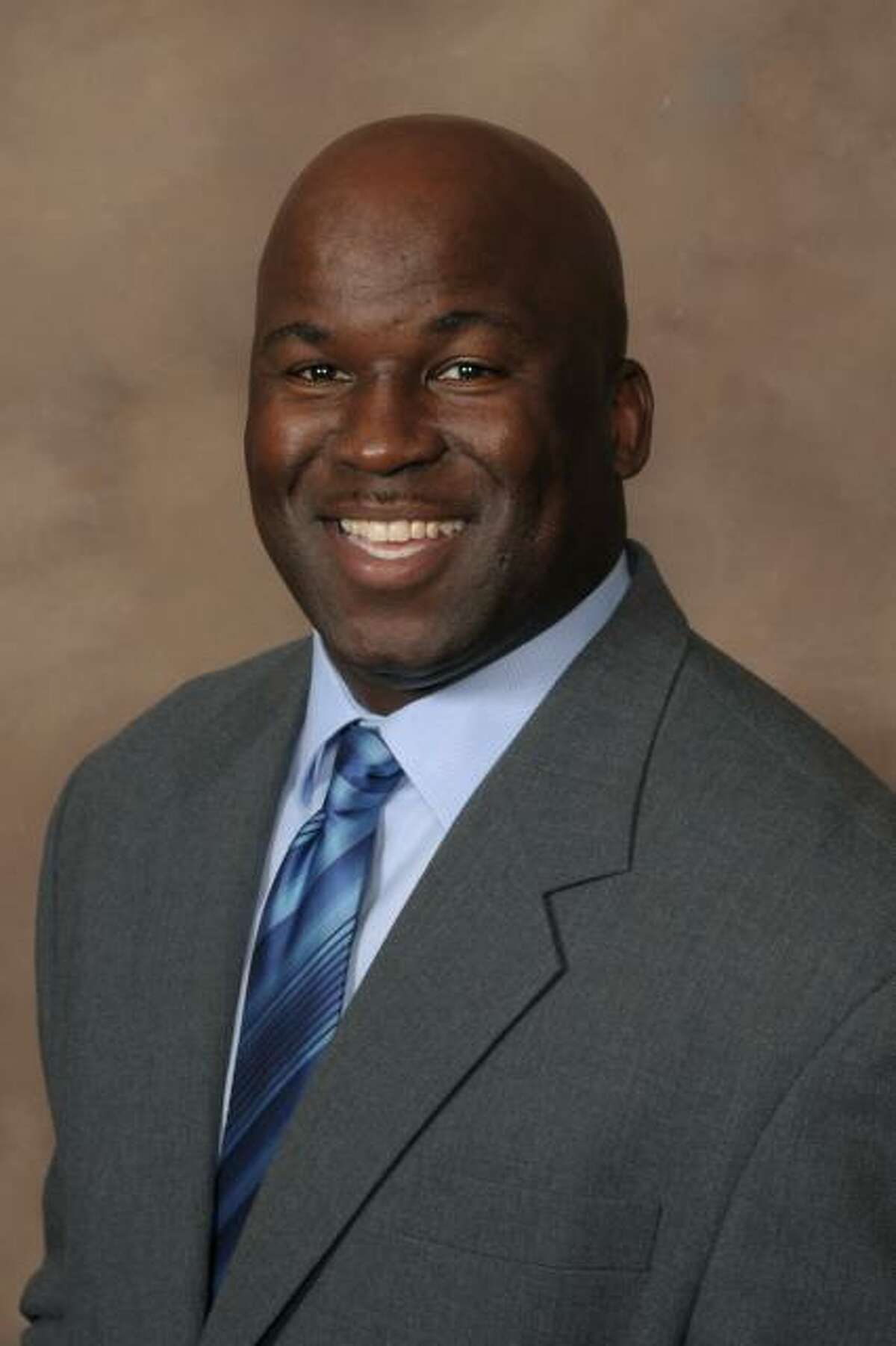 Lamar men's basketball candidates include Knight, 7 others