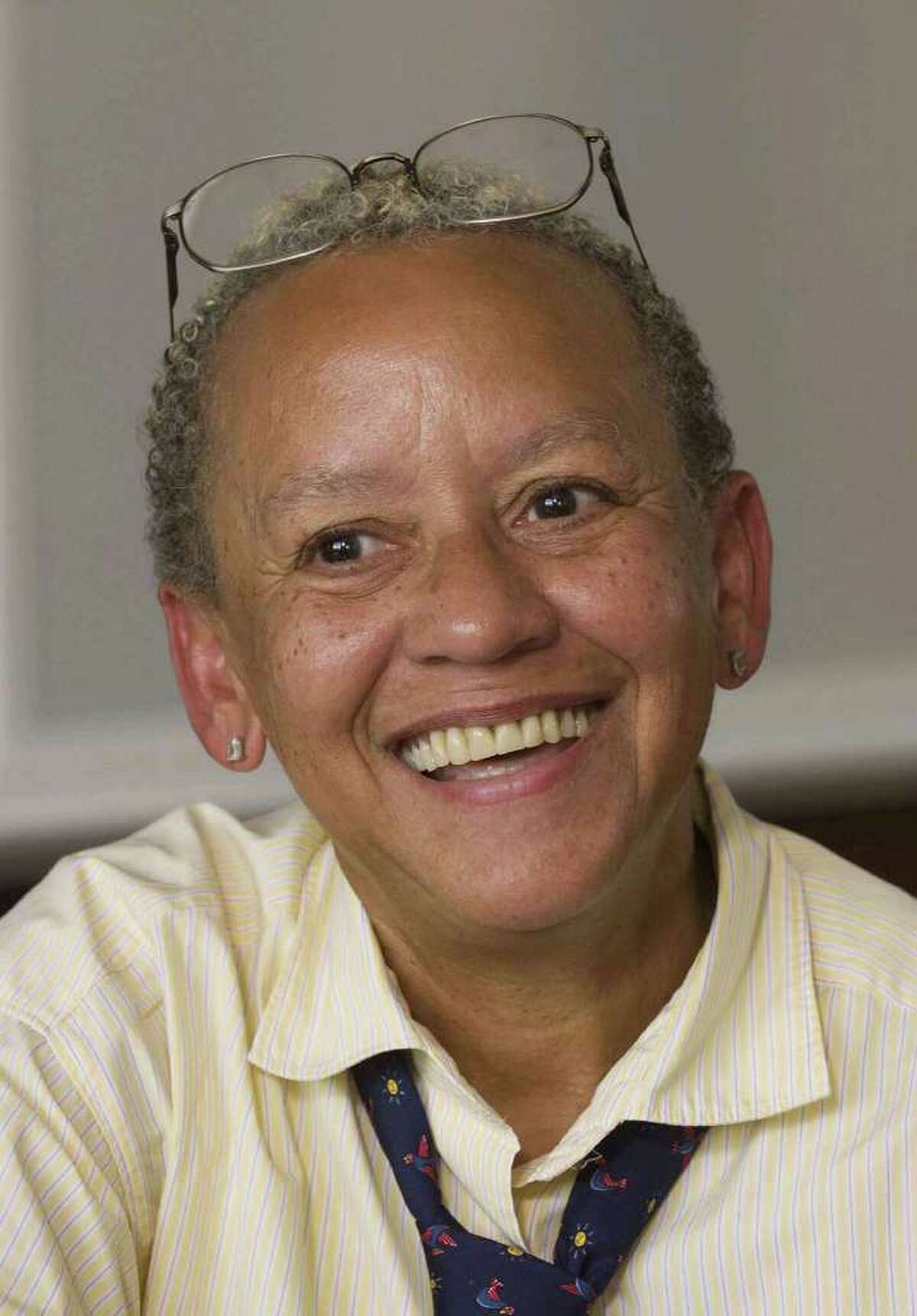 Author Nikki Giovanni speaks at Lauralton Hall
