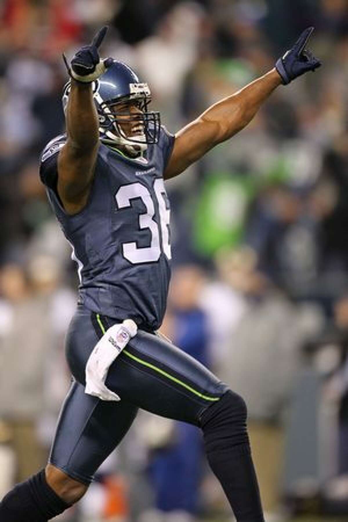 Lawyer Milloy: Lincoln High School (Tacoma). College: University of Washington Milloy was a star safety from 1996 to 2010 for teams including the New England Patriots, Buffalo Bills, Atlanta Falcons and Seattle Seahawks. Career highlights: Super Bowl champion: 2001 4x Pro Bowl: 1998, 1999, 2001, 2002 First team All-Pro: 1999 Second team All-Pro New England Patriots All-1990s Team New England Patriots All-2000s Team
