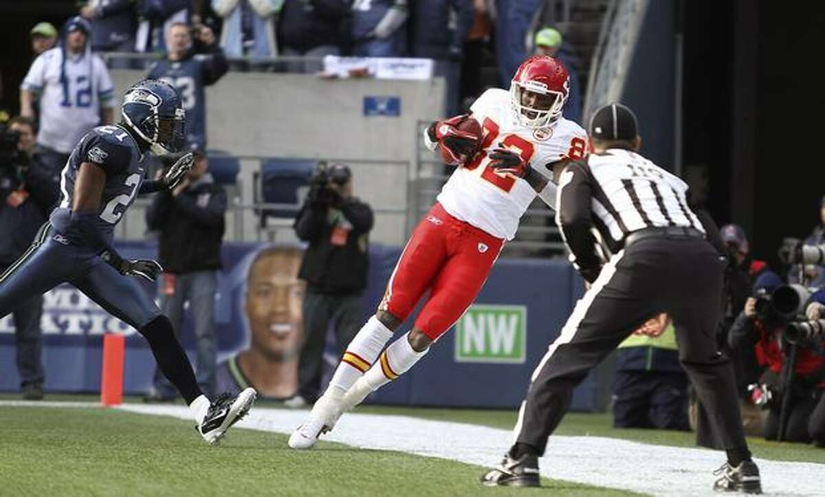 Kansas City Chiefs wide receiver Dwayne Bowe (82) makes his first touchdown catch against Kelly Jennings (21) of the Seattle Seahawks at Qwest Field.