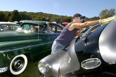 Old Cars Draw Huge Crowd