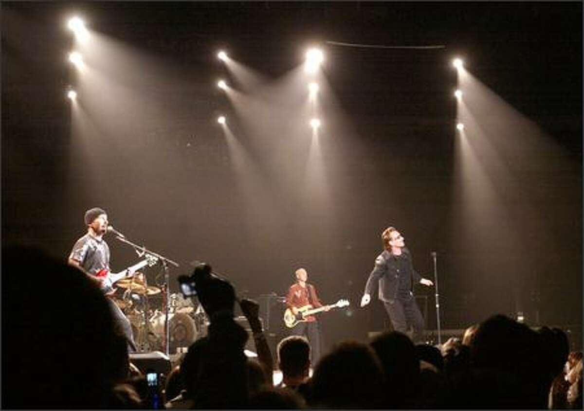 The Vertigo tour marked U2's first concert in the Pacific Northwest since they played the Tacoma Dome in 2001.