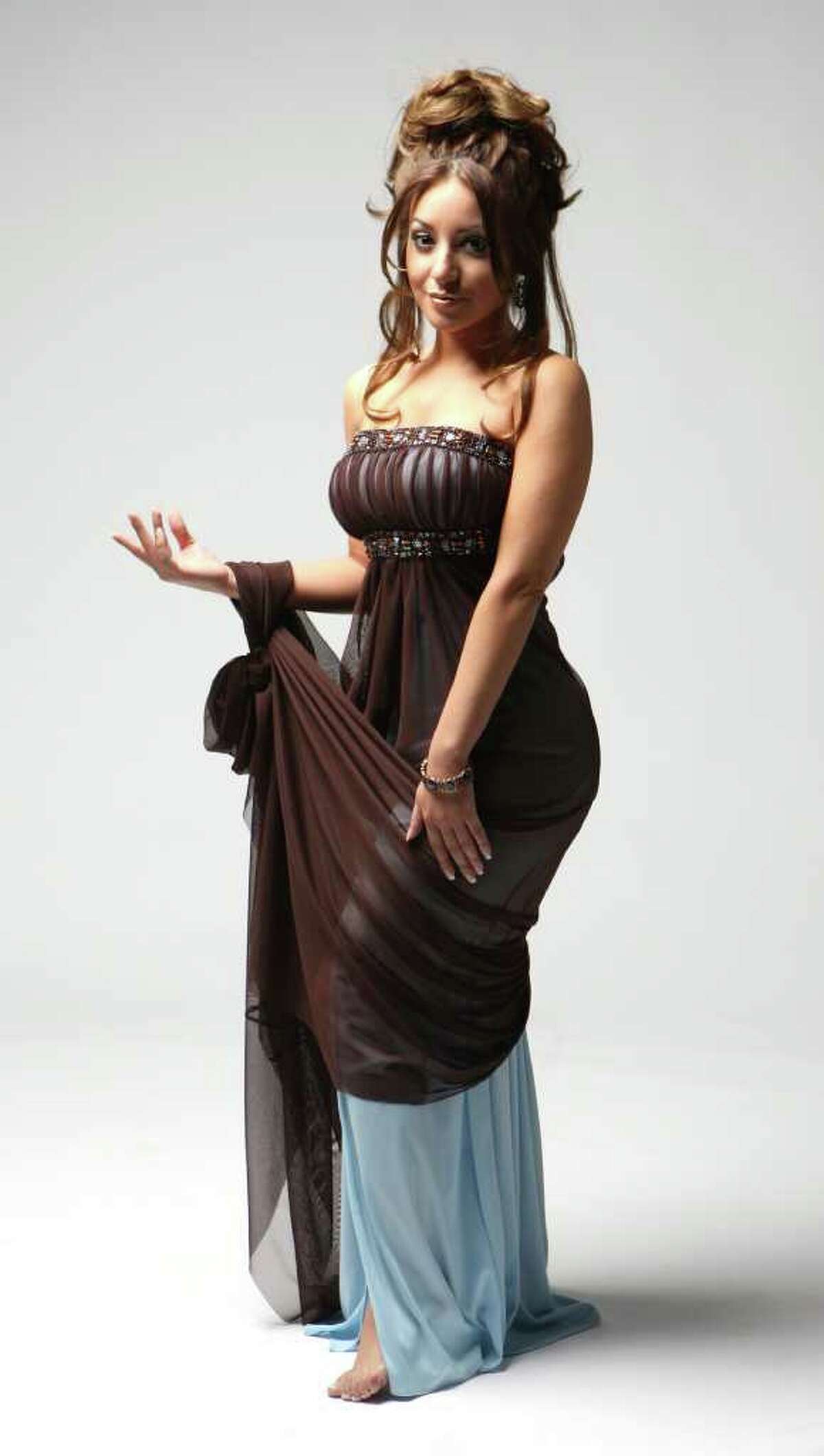 CONEXION: 2008 Hottest Latina, Roxanne Hernandez. HELEN L. MONTOYA/hmontoya@conexionsa.com