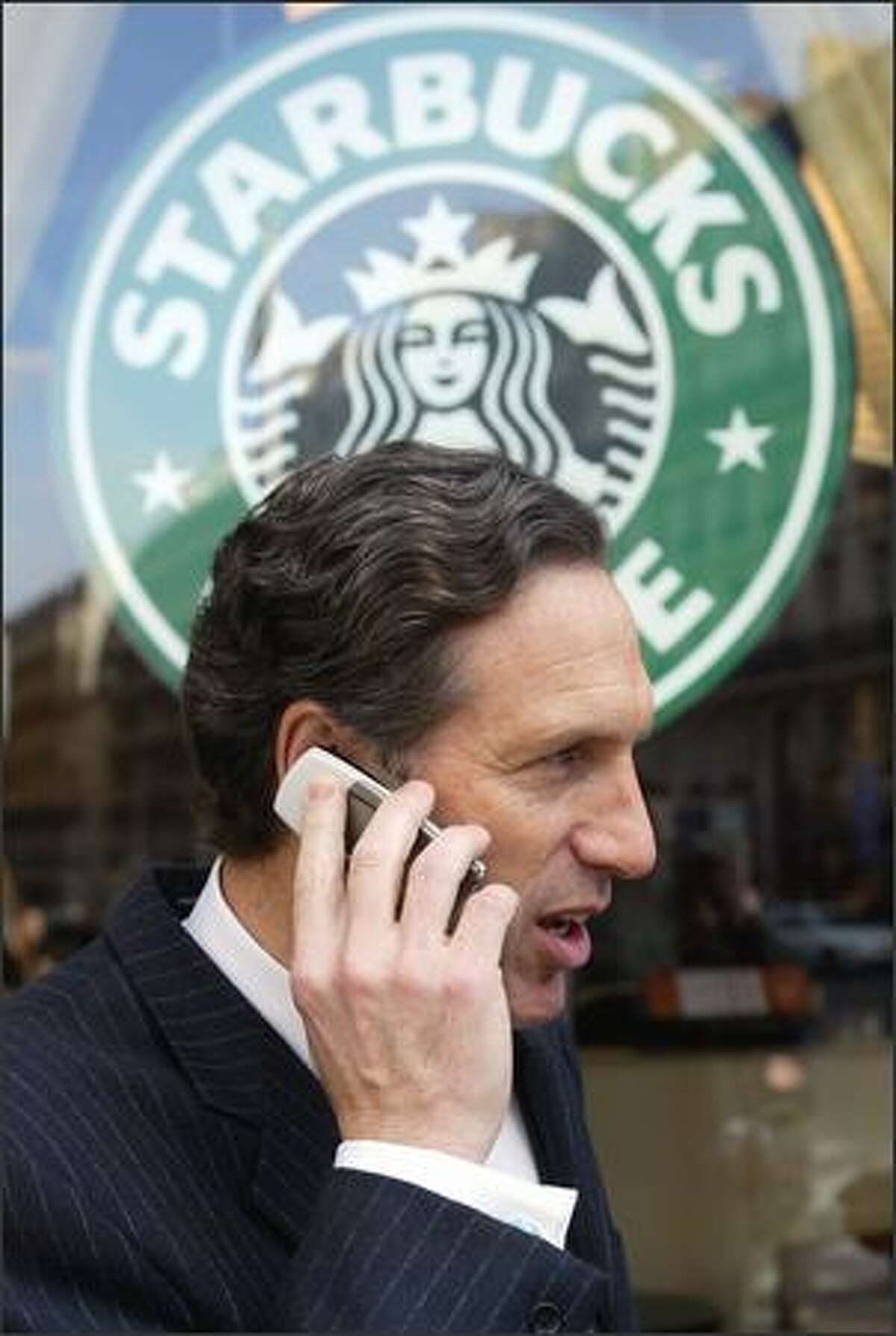 Starbucks chairman Howard Schultz led the state's executives in shareholder-paid perks -- along with $3.57 million in salary and bonuses.