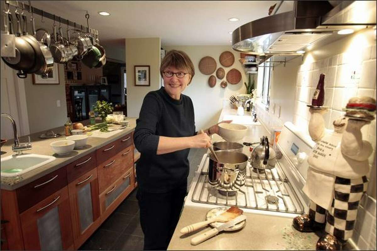 Ten years after she took the grand prize at the Pillsbury Bake-Off, cook and author Ellie Mathews has published a page-turner of a book about the experience.
