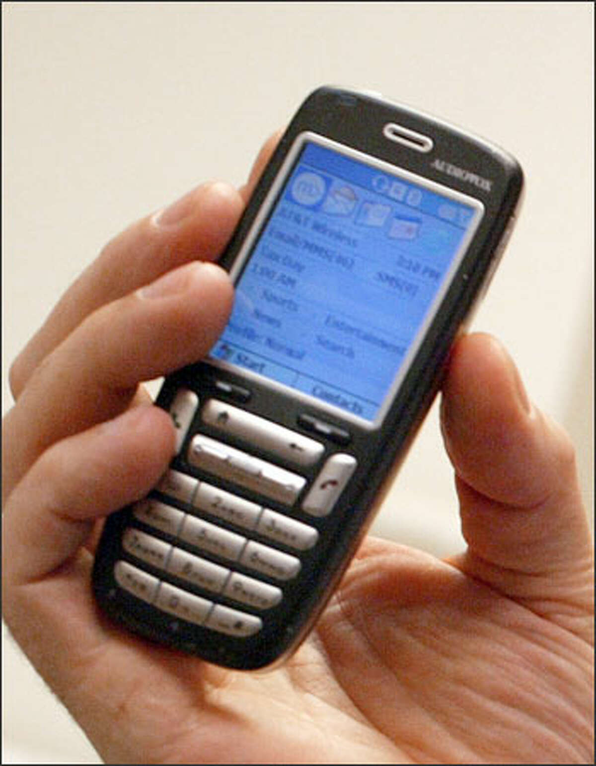 Don Etsekson's "smart phone" downloaded thousands of kilobytes of data because of a default setting