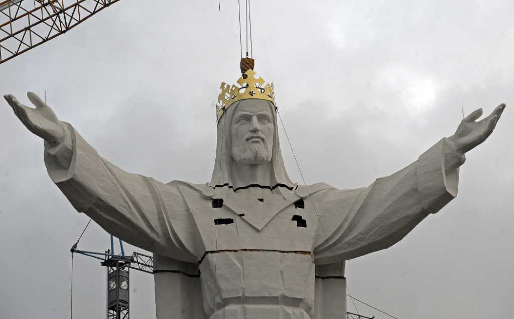 Polish town stakes claim to world's largest Jesus statue (Guardian)