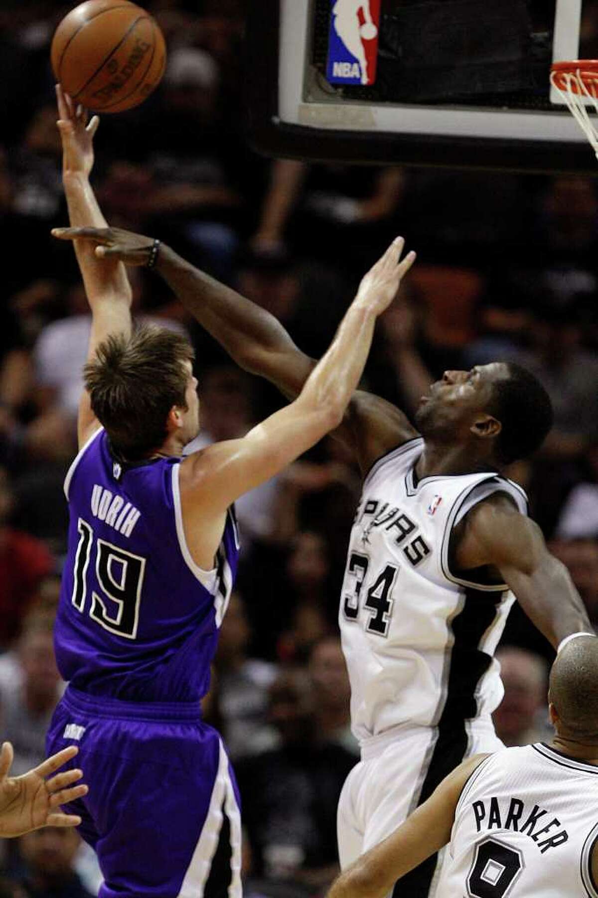 SPURS -- San Antonio Spurs Antonio McDyess tries to stop Sacramento Kings Beno Udrih during the first half at the AT&T Center, Wednesday, April 6, 2011. JERRY LARA/glara@express-news.net