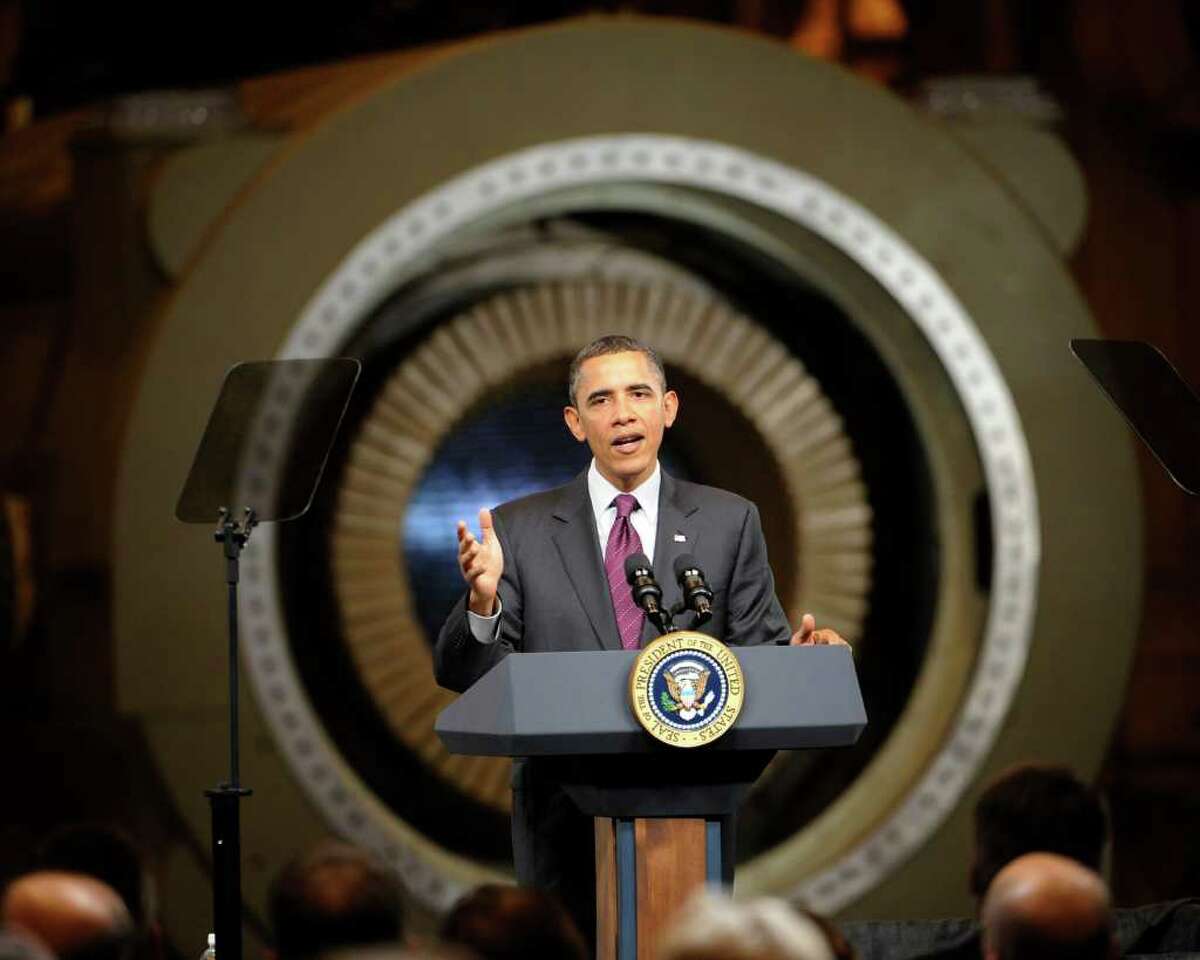 President Barak Obama addresses a gathering of workers and dignitaries at the GE plant in Schenectady January 21, 2011. (Skip Dickstein / Times Union)