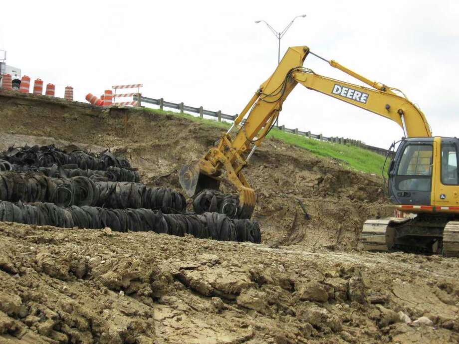 Busted tires from Southeast Texas roads put on erosion control duty