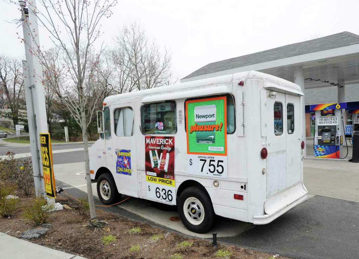 Gas station rips ice cream ads from cigarette truck
