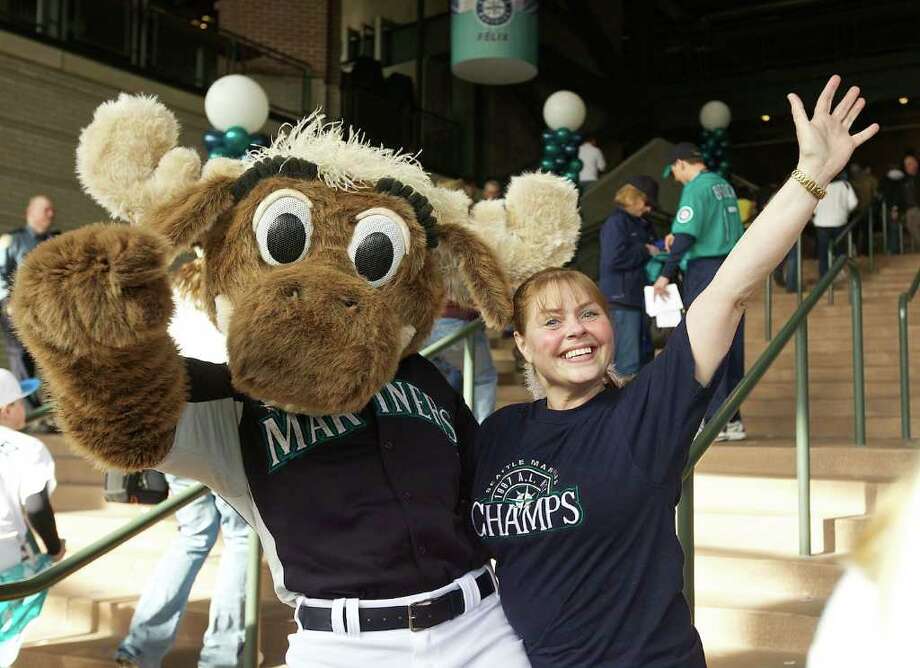 mariner moose stuffed animal