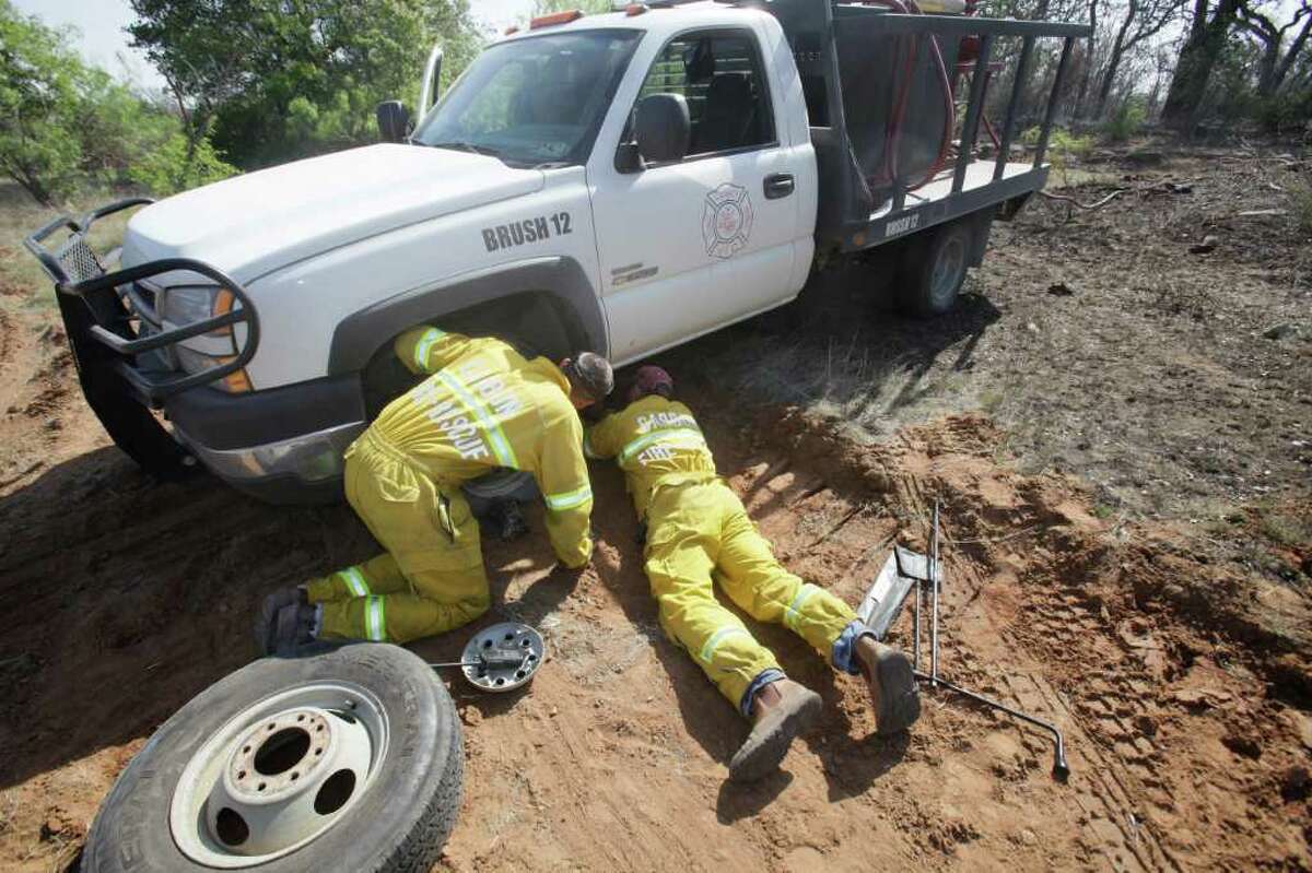 Windsstoked wildfires threaten Texas communities