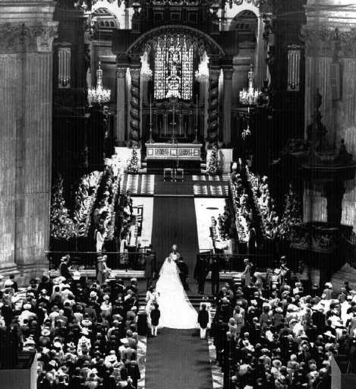 PHOTOS: Prince Charles and Princess Diana marry