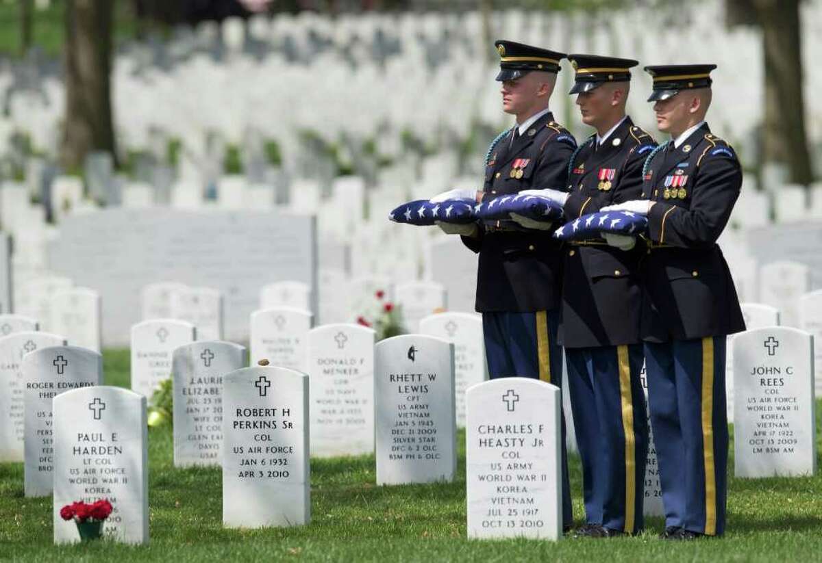 Memorial at Arlington honors New York soldier