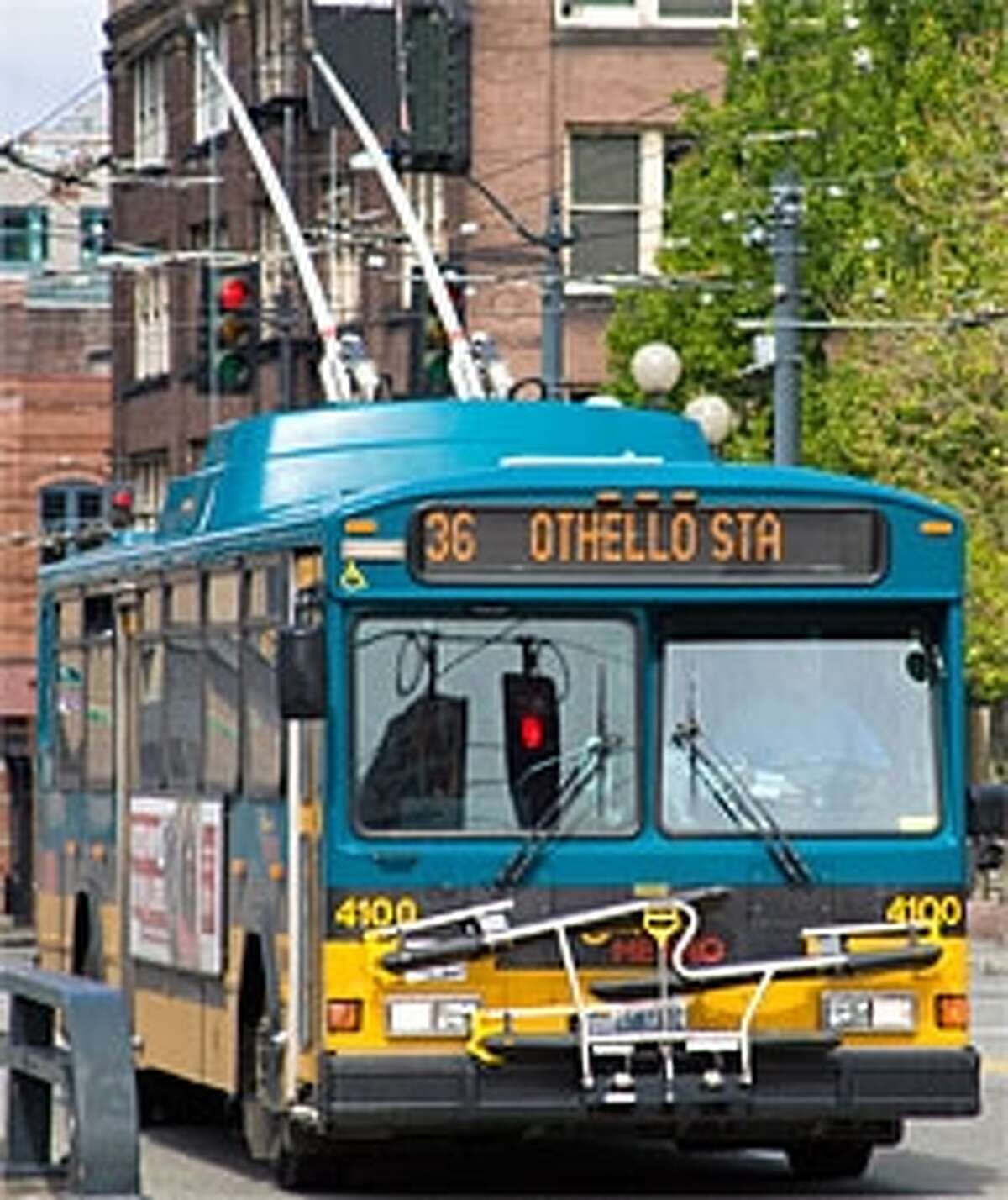 Metro wants new trolley buses to replace older models