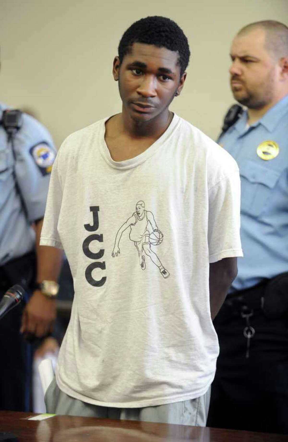 Lawrence Perry is arraigned in Superior Court in Bridgeport, Conn. Thursday, April 28, 2011 on felony murder charges.