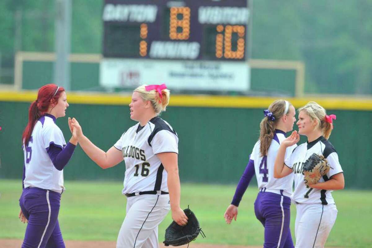 Nolan's Two Home Runs Helps Nederland Softball Beat Dayton