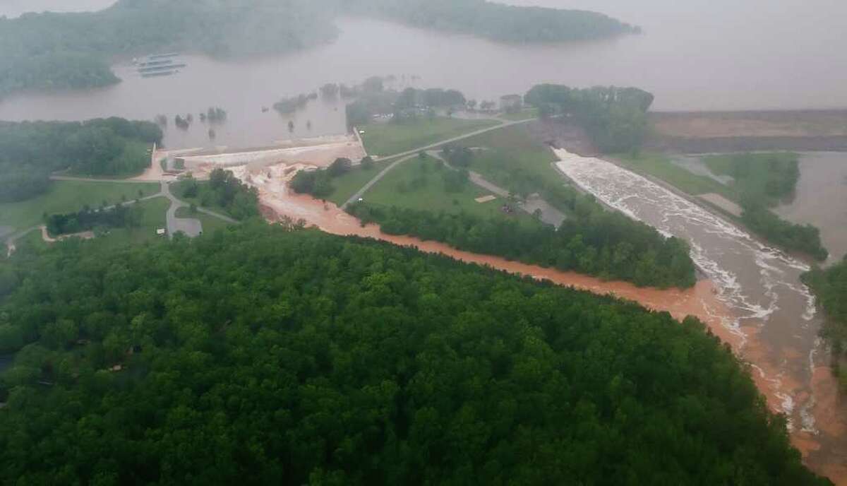 Army Corps decides to blow up Missouri levee