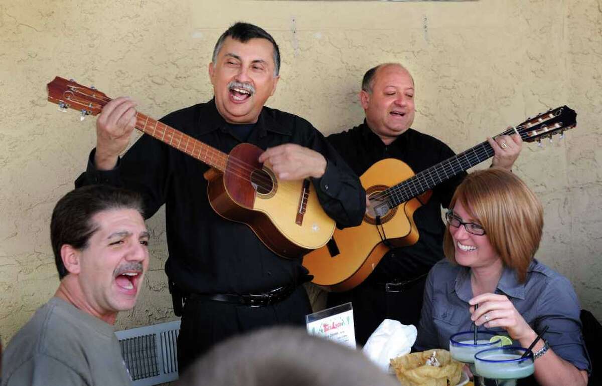 Mexican restaurants cash in on Cinco de Mayo