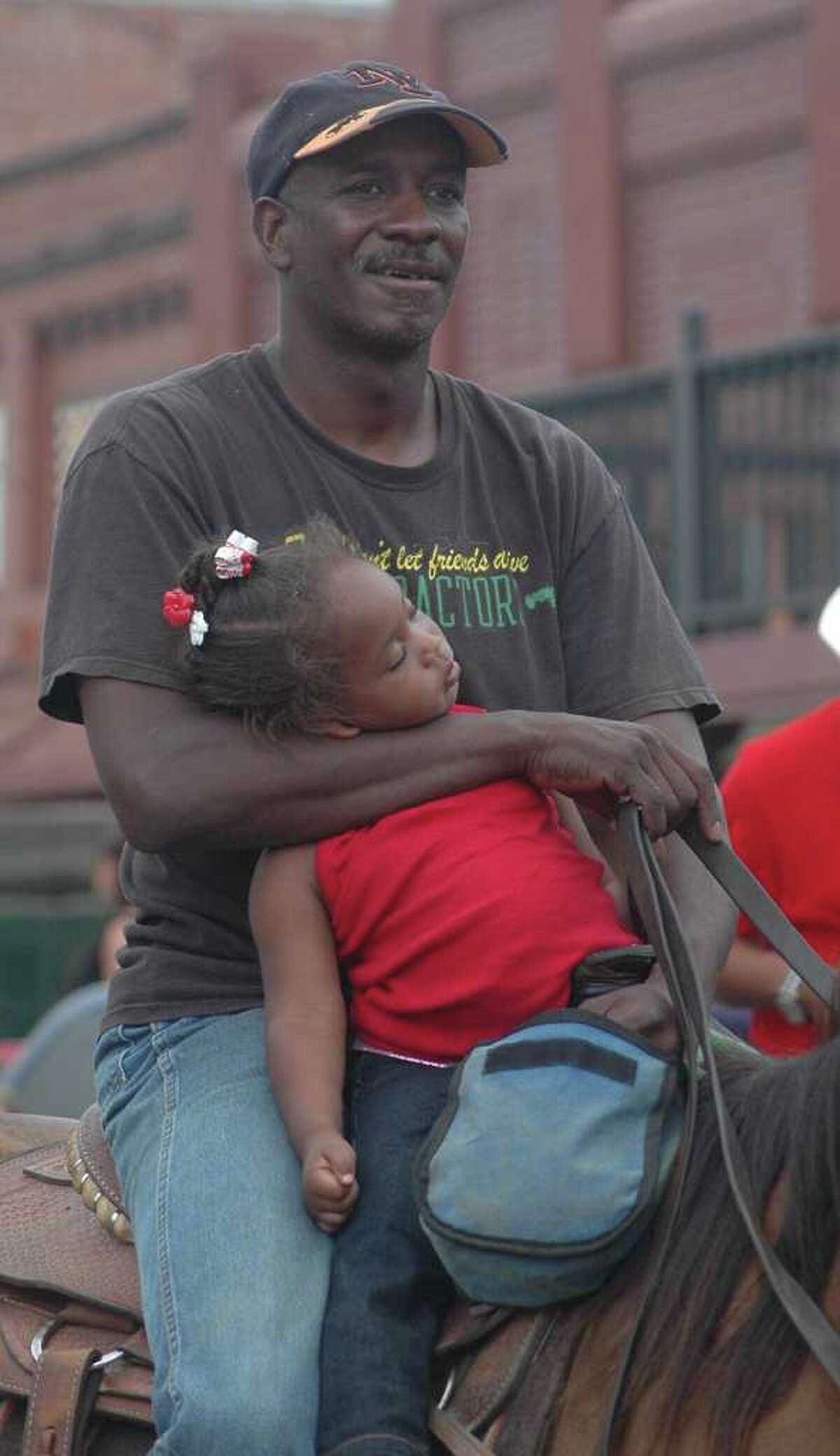Parade kicks off annual rodeo week in Jasper