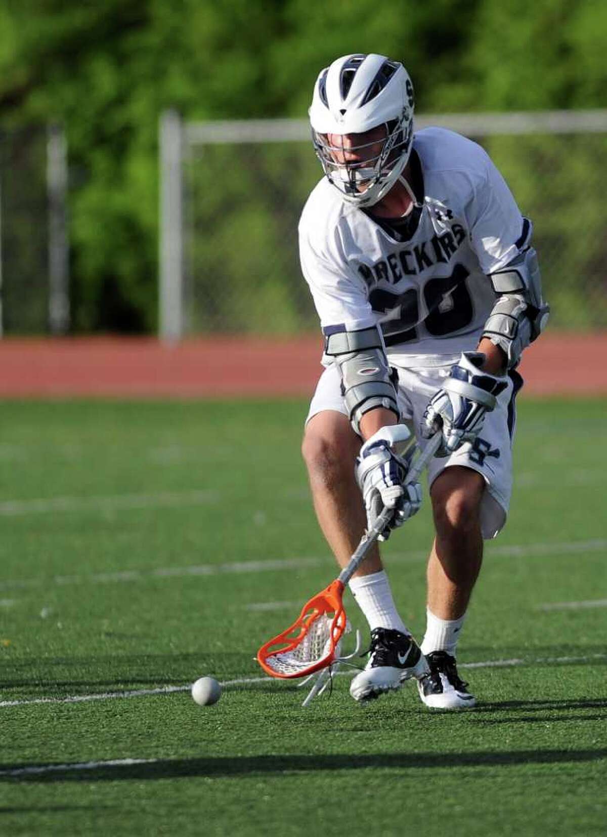 Wrecker laxmen knock Newtown from unbeaten ranks