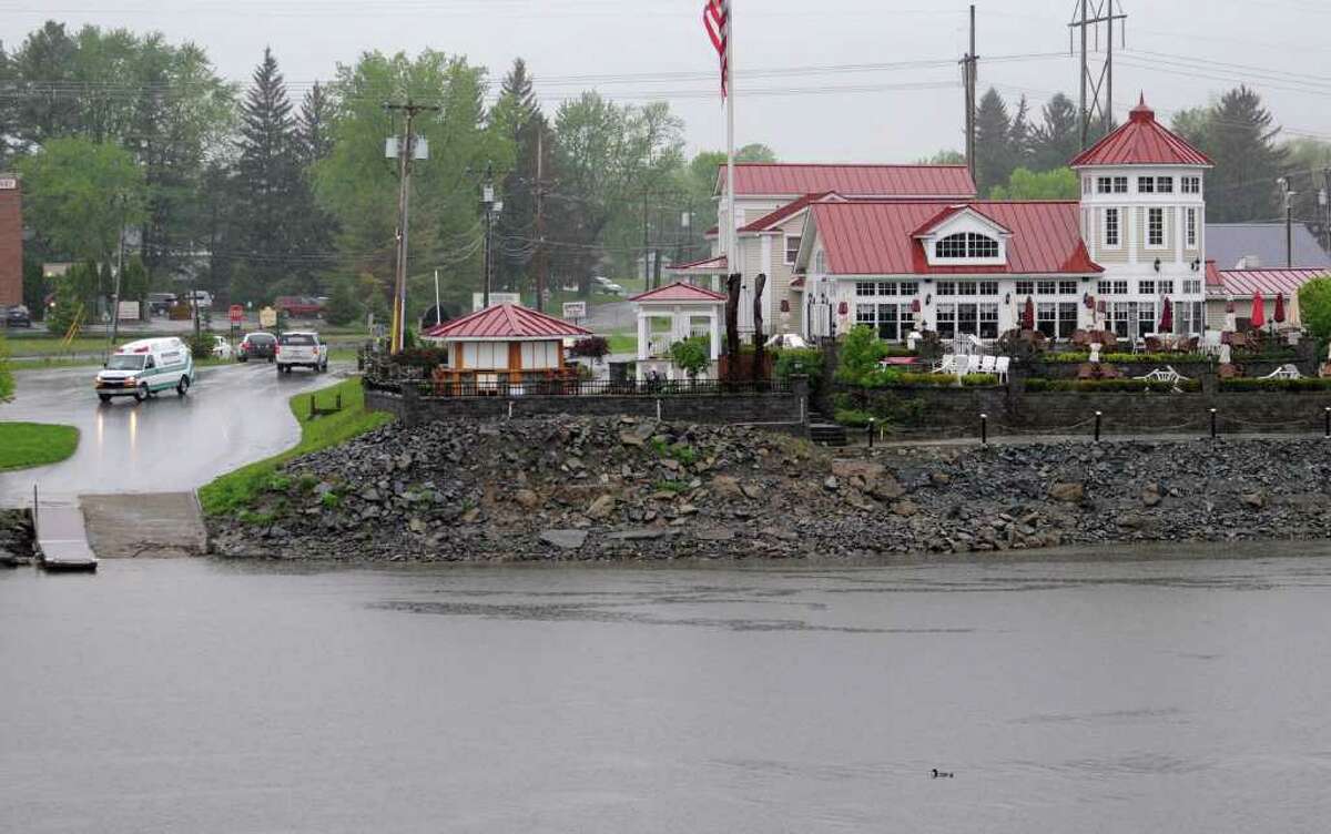 Table Hopping Max410 taking over Waters Edge building in Glennville